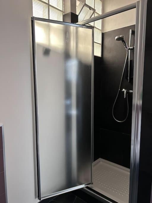 Apartment Elegante Privato In Palazzo Storico Del Xviii - Pieno Centro *