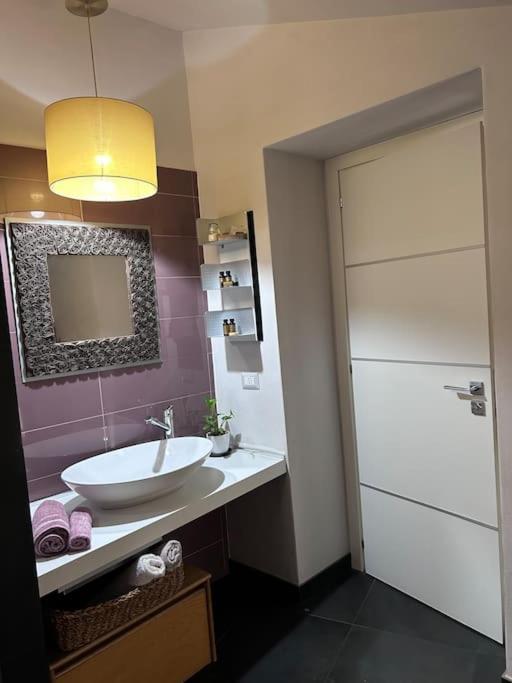 Apartment Elegante Privato In Palazzo Storico Del Xviii - Pieno Centro